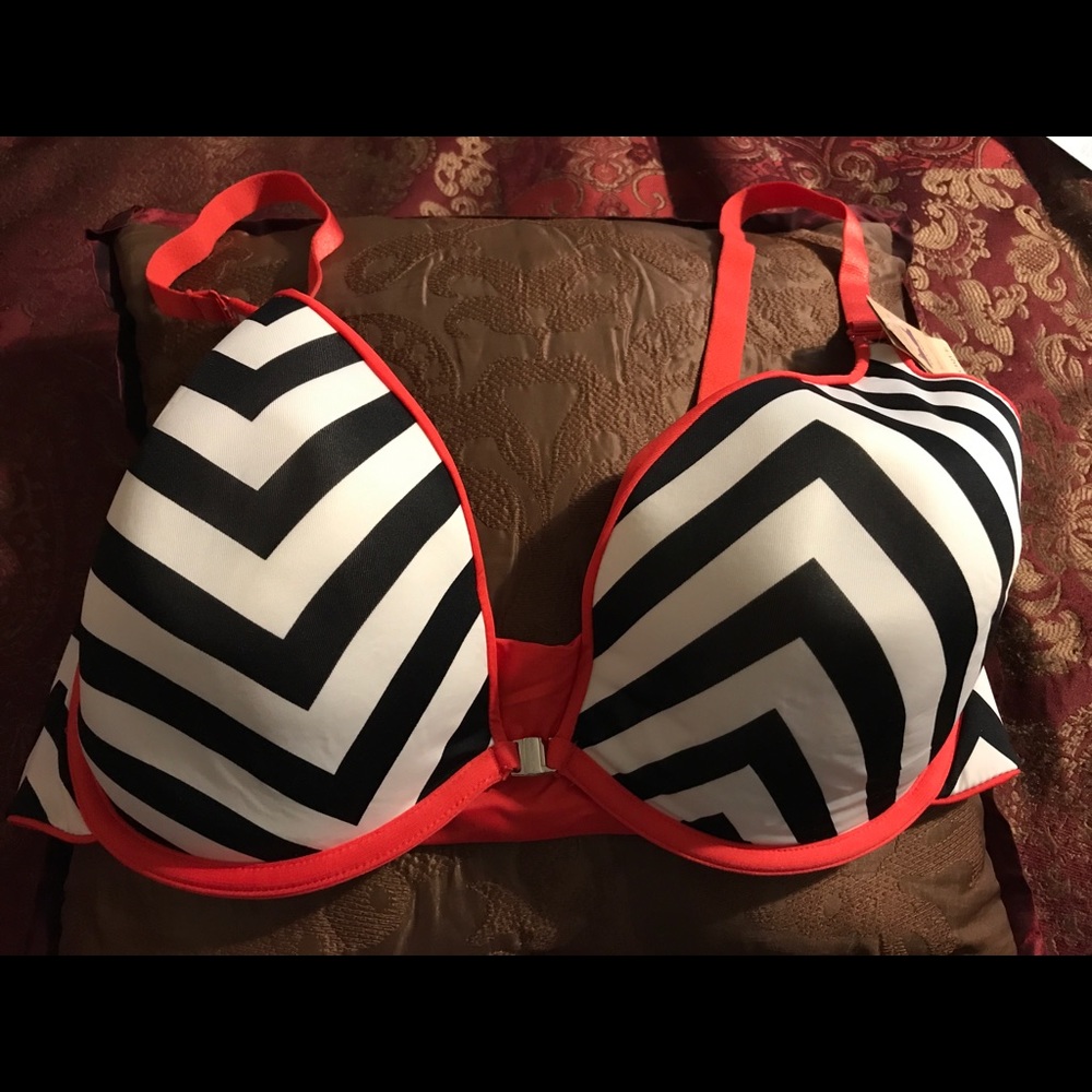 Plunge bra